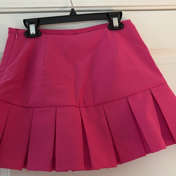 ZARA SS24 FUCHSIA BOX PLEAT SKORT REF:5427/428 - Picture 4 of 7